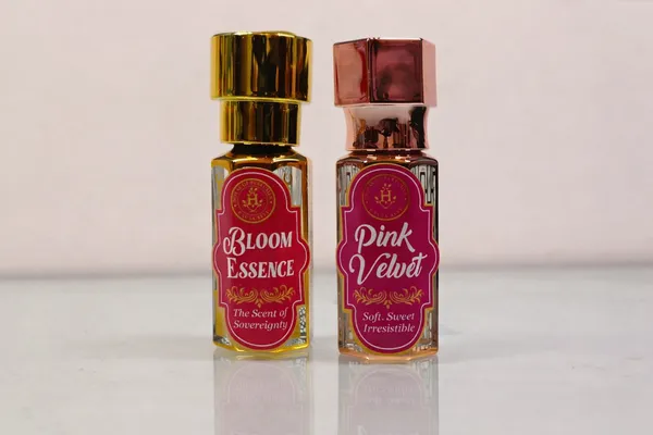 Pink_Velvet_Soft_Sweet_Irresistible_Perfume_And_Bloom_Essence_Perfume