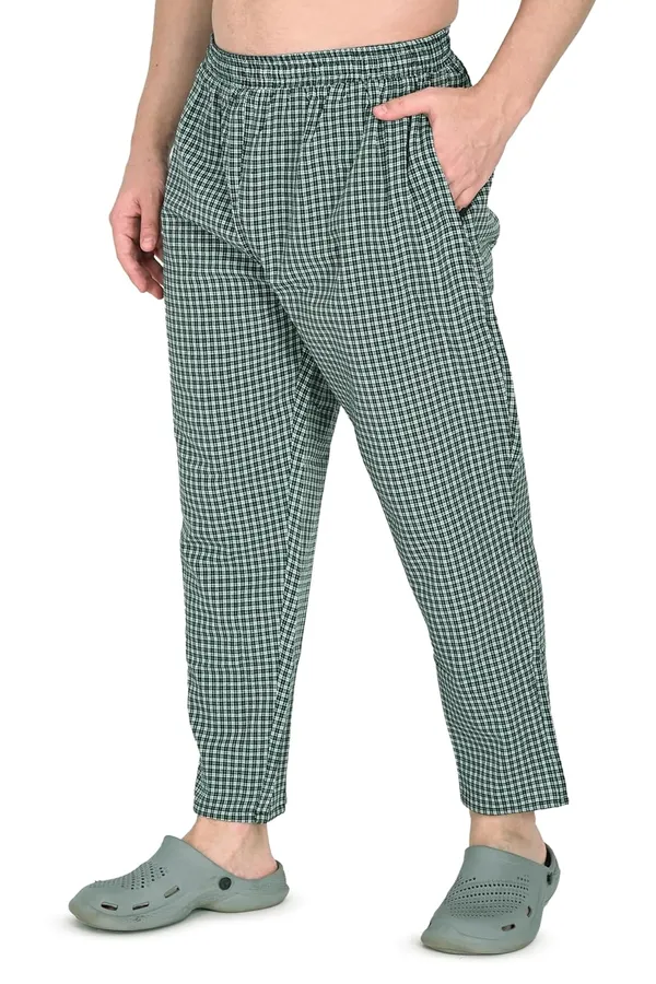 Green_And_Red_Premium_Regular_Fit_Cotton_Blend_Casual_Style_Pyjama_Dual_Pockets_Jip_Breathable_Waistband_Anti_Bacterial_Soft_Pyjama_For_Mens_(Pack_Of_2)