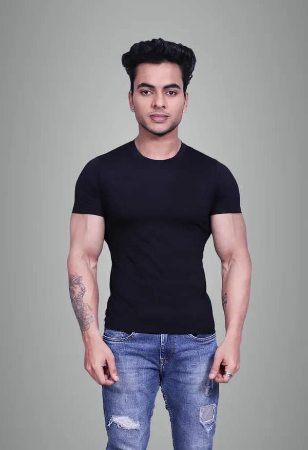 Black_Premium_Round_Neck_Cotton_Blend_T-Shirt_For_Mens