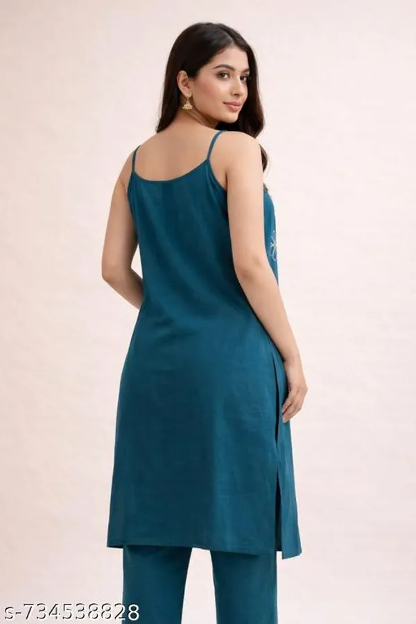 Peacock_Blue_Cotton_Blend_Soft_Strappy_Kurta_And_Pant_Set_With_Floral_Embroidery_For_Women