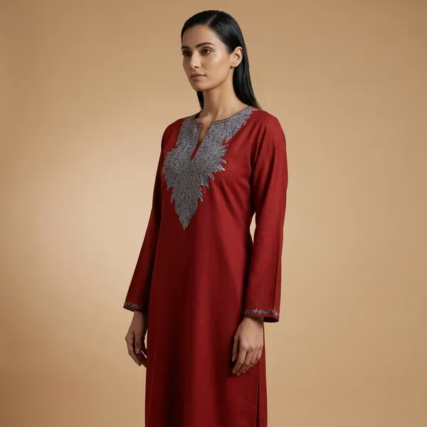Elegant_Maroon_Ethnic_Kurti_With_Silver_Embroidery