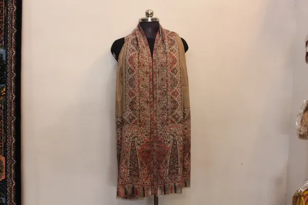 Embroidered_Pashmina_Shawl_In_Beige_And_Rust_Tones