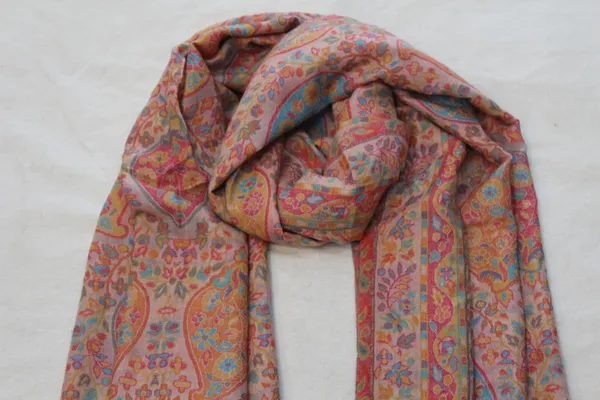Multicolor_Paisley_Print_Lightweight_Scarf