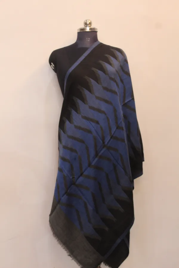 Black_And_Blue_Striped_Shawl_Or_Scarf_For_Women