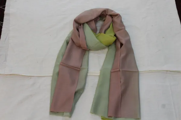 Ombre_Shaded_Kashmiri_Shawl_For_Women