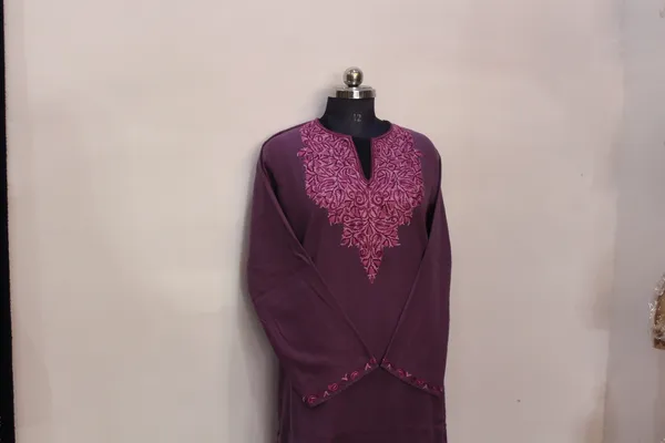 Purple_Georgette_Embroidered_Kashmiri_Pharan