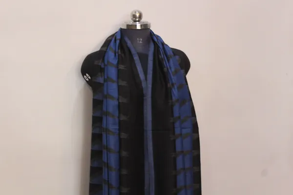 Black_And_Blue_Striped_Shawl_Or_Scarf_For_Women