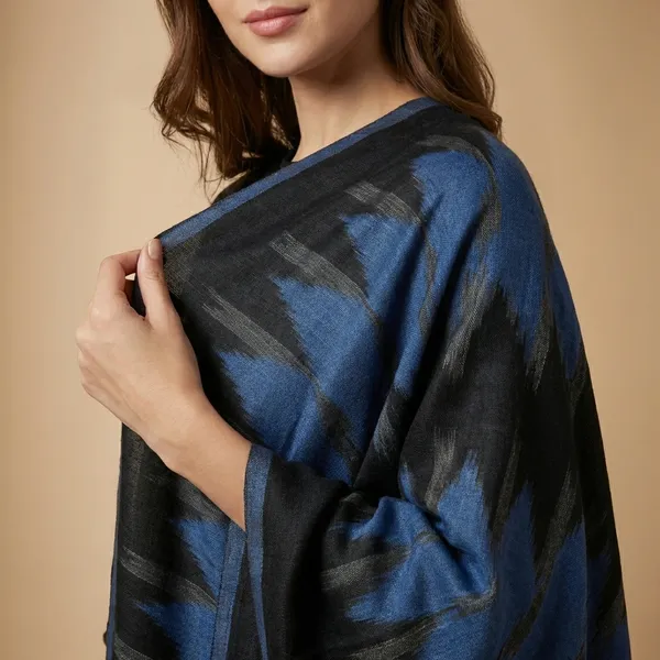 Black_And_Blue_Striped_Shawl_Or_Scarf_For_Women