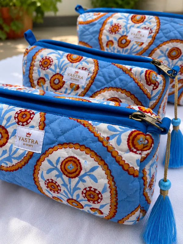 Floral_Motif_Print_Pouch_Set