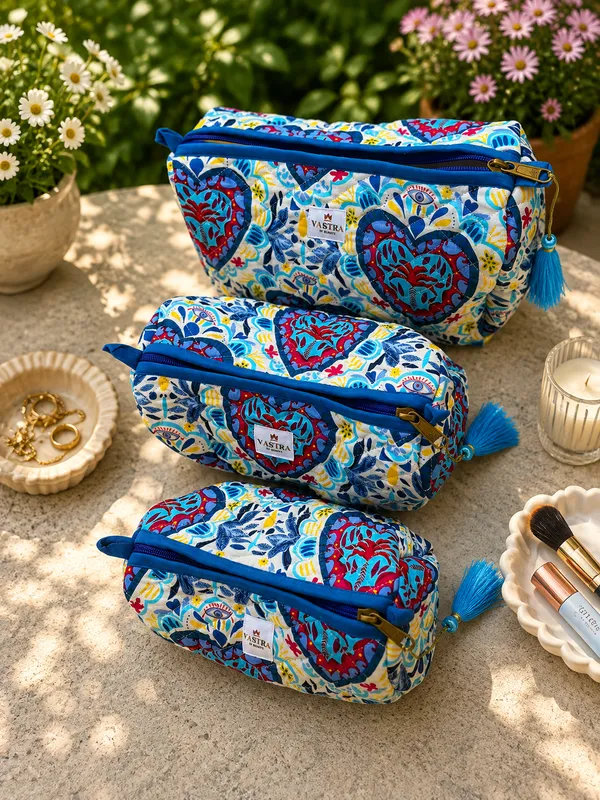 Heart_Floral_Motif_Pouch_Set