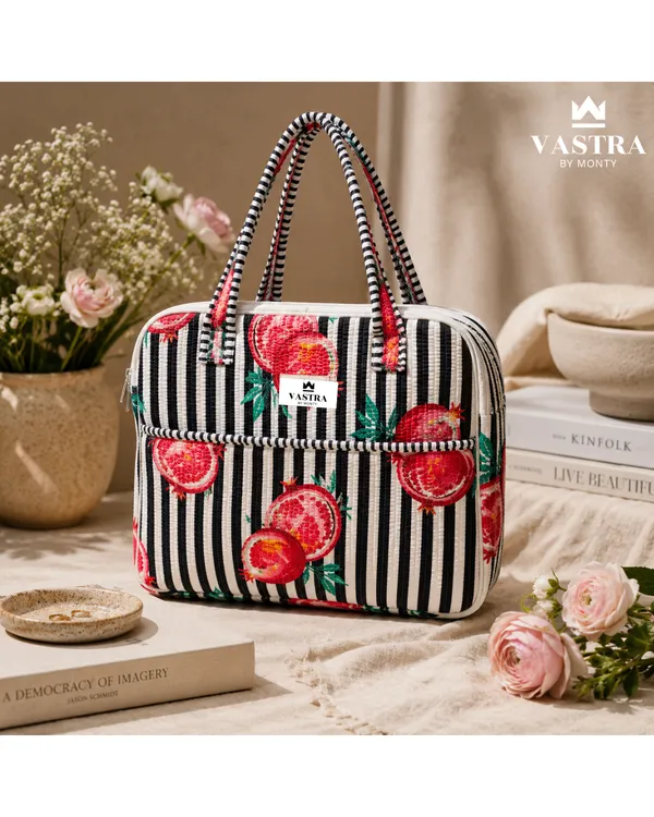 Pomegranate_Black_Stripes_Laptop_Bag_by_Vastra_by_Monty
