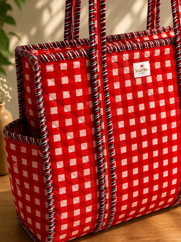 Red_Gingham_Cotton_Quilted_Tote_Bag