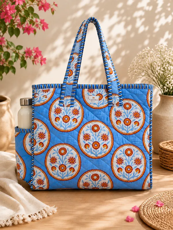 Small_Floral_Motif_Print_Tote_Bag