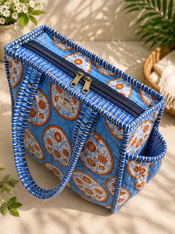 Small_Floral_Motif_Tote_And_Pouch_Combo