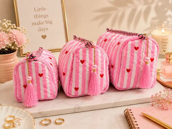 Pink_Heart_Stripe_Cotton_Quilted_Pouch_Set_With_Tassel