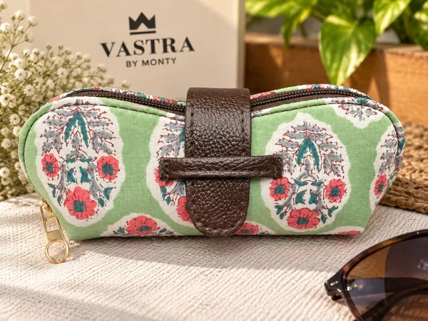 Pista_Green_Floral_Cotton_Handblocked_Structured_Sunglass_Case