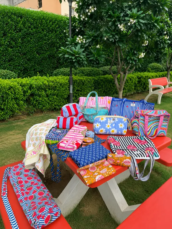 The_Grand_Diwali_Luxe_Hamper_By_Vastra_By_Monty⭐