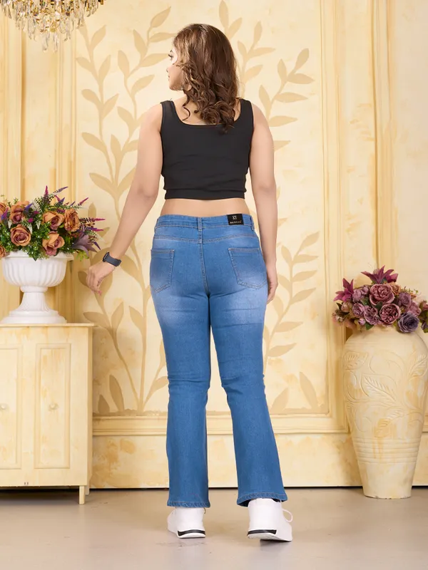 Light_Blue_Denim_Jeans_For_Women