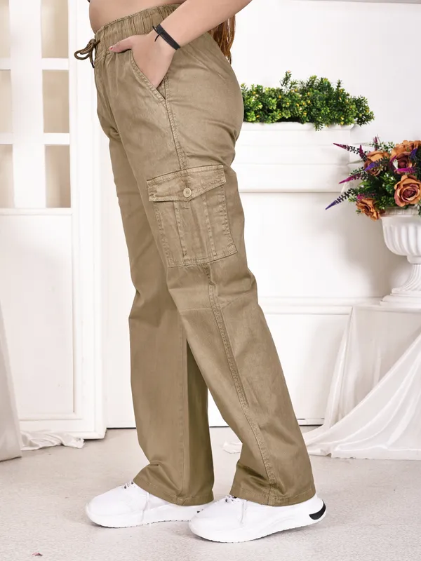 Beige_Cotton_Cargo_Pants_For_Women