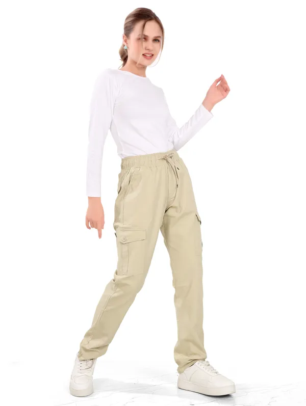 Beige_Cotton_Cargo_Pants_For_Women