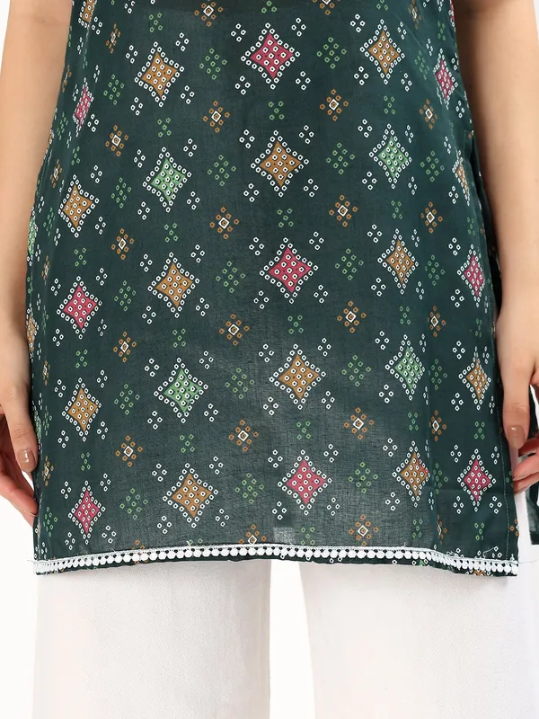 Green_And_Pink_Printed_Strappy_Cotton_Top_For_Women_Pack_Of_2
