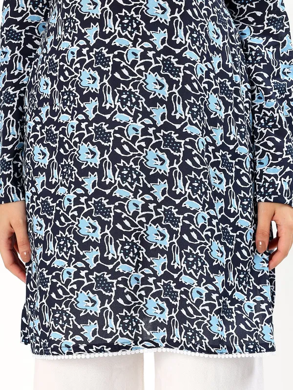 Navy_Blue_Floral_Printed_Cotton_Kurti_For_Women
