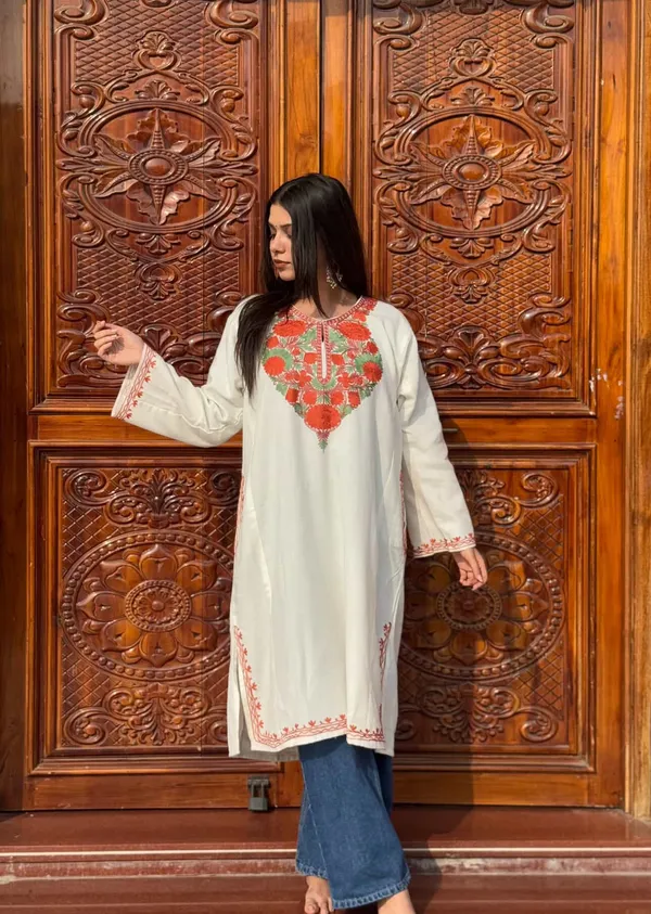 Yellow_And_White_Cotton_Striped_Kurti_With_Shoulder_Cut_Design_For_Women_Pack_Of_2