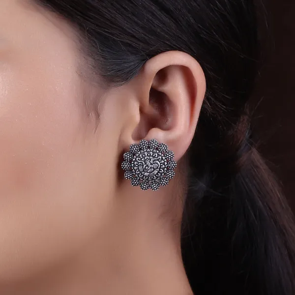 Multicolor_Brass_The_Ekdant_Silver_Look_Alike_Stud_For_Women