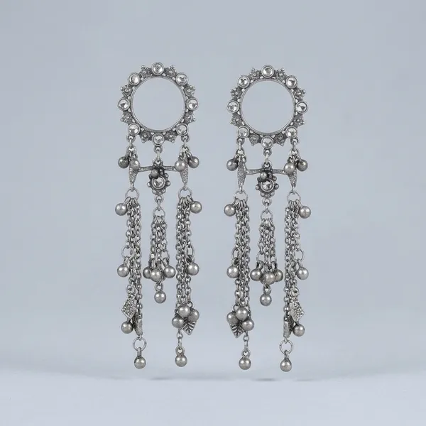 Silver_And_White_Metal_Antique_Silver_Finish_Gracious_Inky_Trinky_Earrings_For_Women