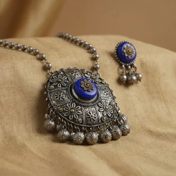Multicolor_Metal_The_Treasure_Globe_Necklace_Set_Stone_For_Women