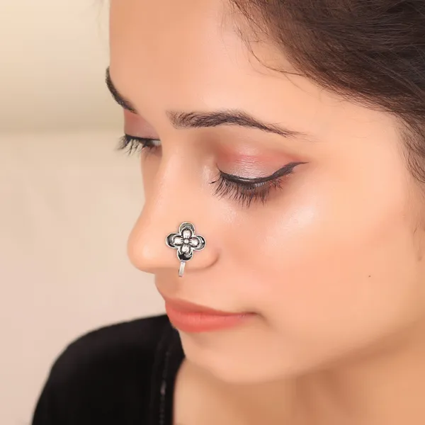 Multicolor_Oxidized_The_Butterfly_Nose_Pin_For_Women