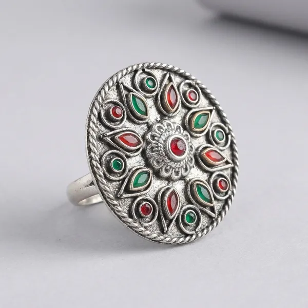 Green_And_Red_Stone_The_Quinie_Ring_For_Women
