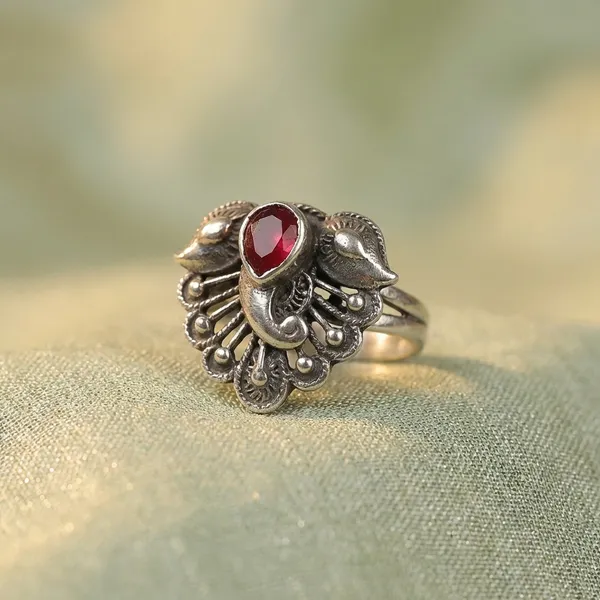 Multicolor_Brass_The_Mayur_Brass_Toe_Ring_For_Women