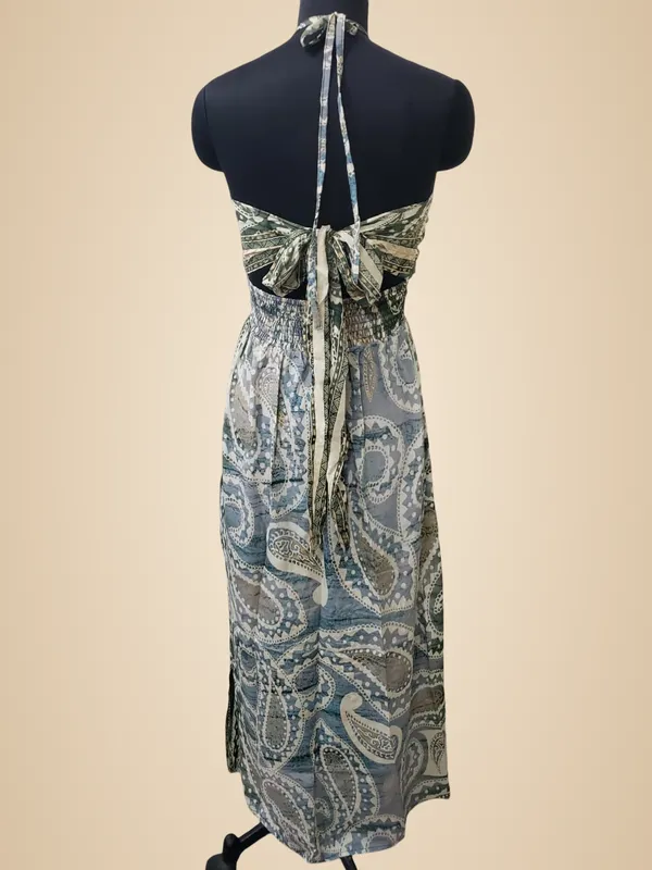 Backless_Dress