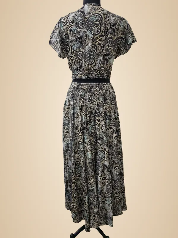 Skirt_Set_with_tube