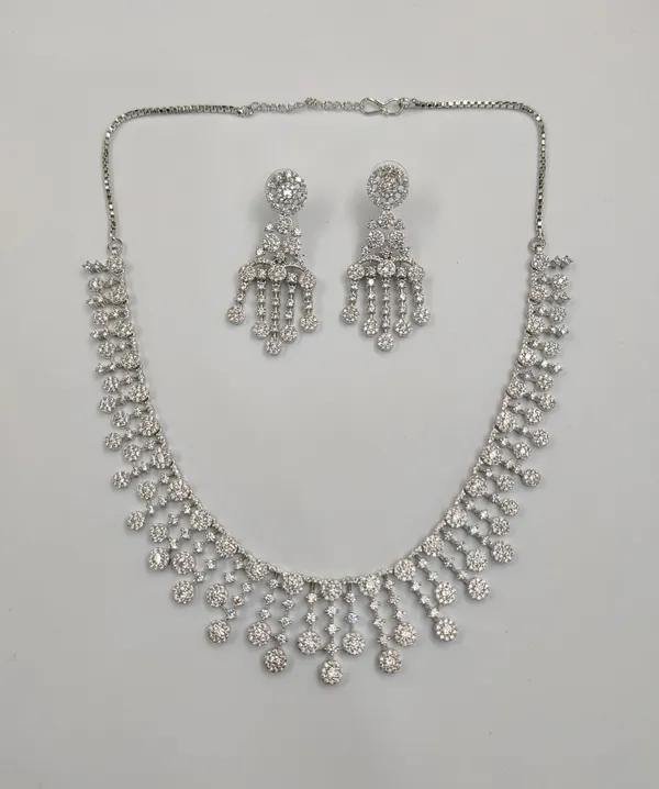 Silver_Cubic_Zirconia_Necklace_Set_For_Women