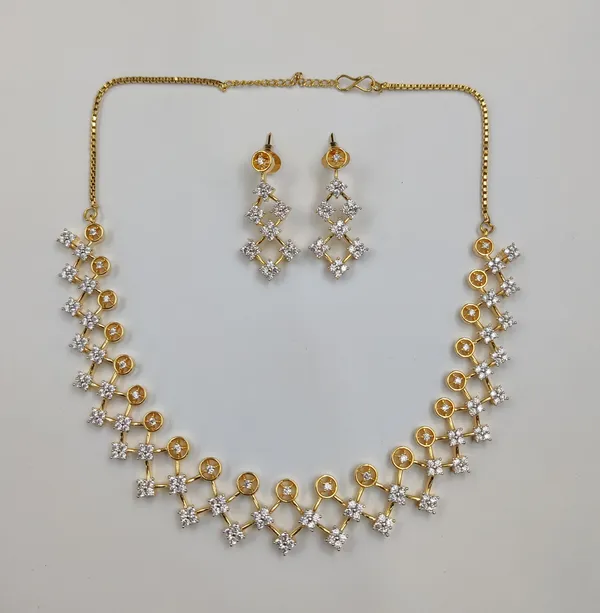 White_Cubic_Zirconia_Necklace_Set_For_Women