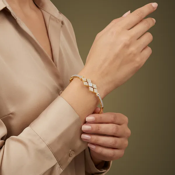 Gold_And_White_Cubic_Zirconia_Bracelet_For_Women