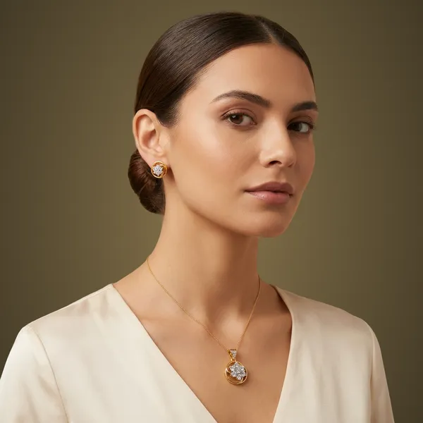 Gold_And_White_Cubic_Zirconia_Locket_Set_For_Women