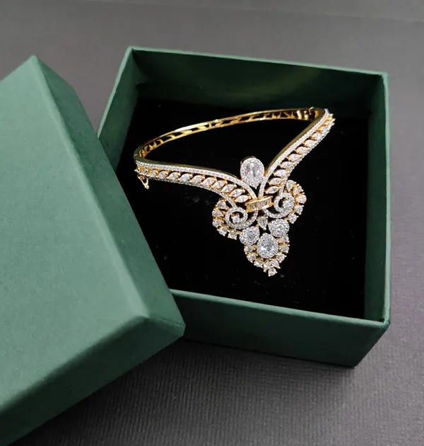White_Cubic_Zirconia_Bracelet_For_Women