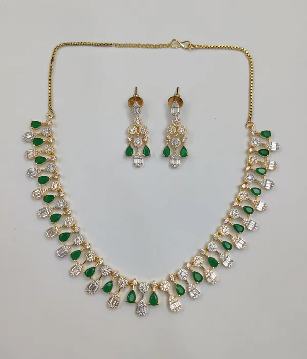Green_Cubic_Zirconia_Necklace_Set_For_Women