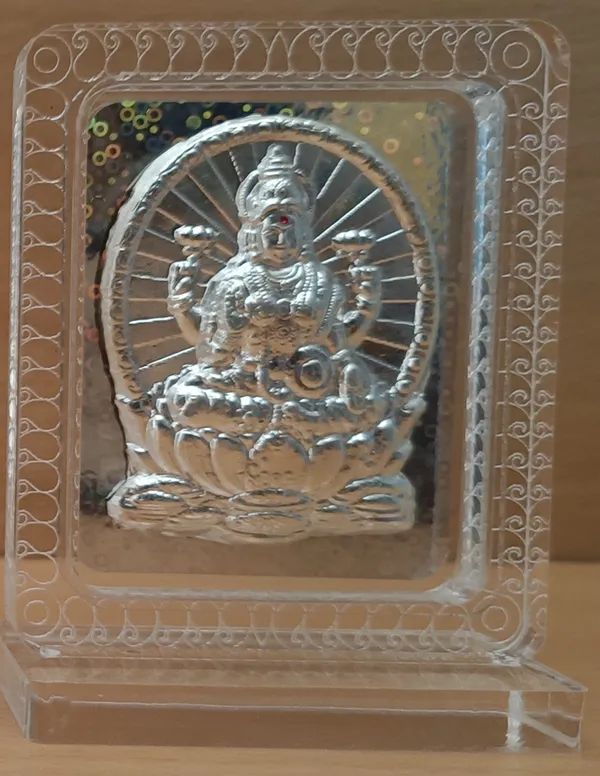 Acrylic_Medium_Square_Religious_Deity_Frames_Set_Lakshmi_Silver_Embossed_Idols