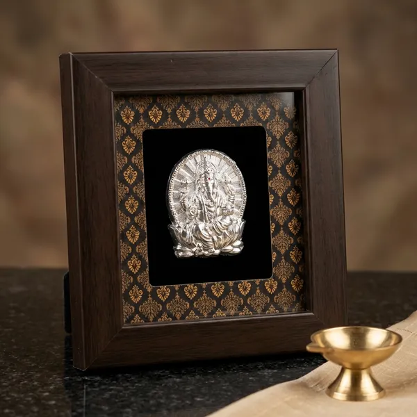 Silver_Embossed_Goddess_Frame_With_Decorative_Border_Small_Single