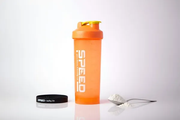 Protein_Shaker_Bottle_With_Flip_Top_Cap