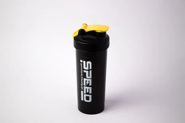 Protein_Shaker_Bottle_With_Flip_Top_Cap