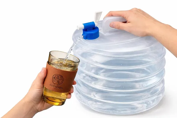 Collapsible_Water_Container_With_Spigot