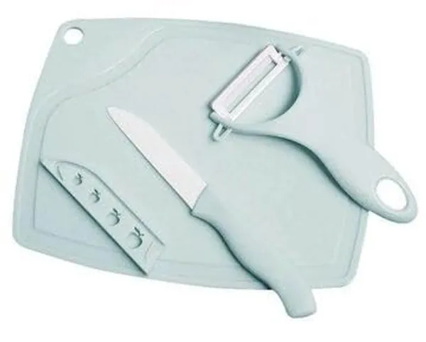 Kitchen_Cutting_Board_Set_With_Ceramic_Knife_And_Peeler