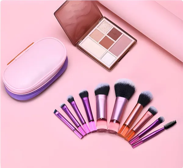 Makeup_Brush_Set_With_Travel_Case