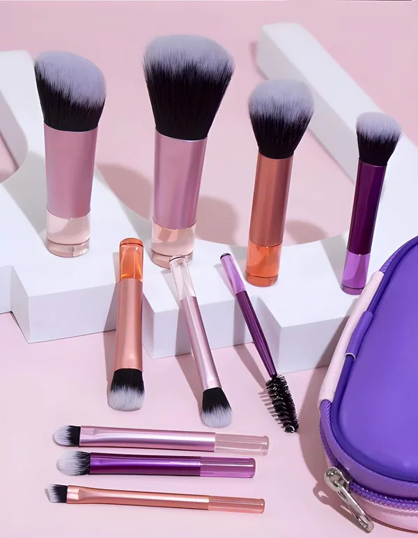 Makeup_Brush_Set_With_Travel_Case