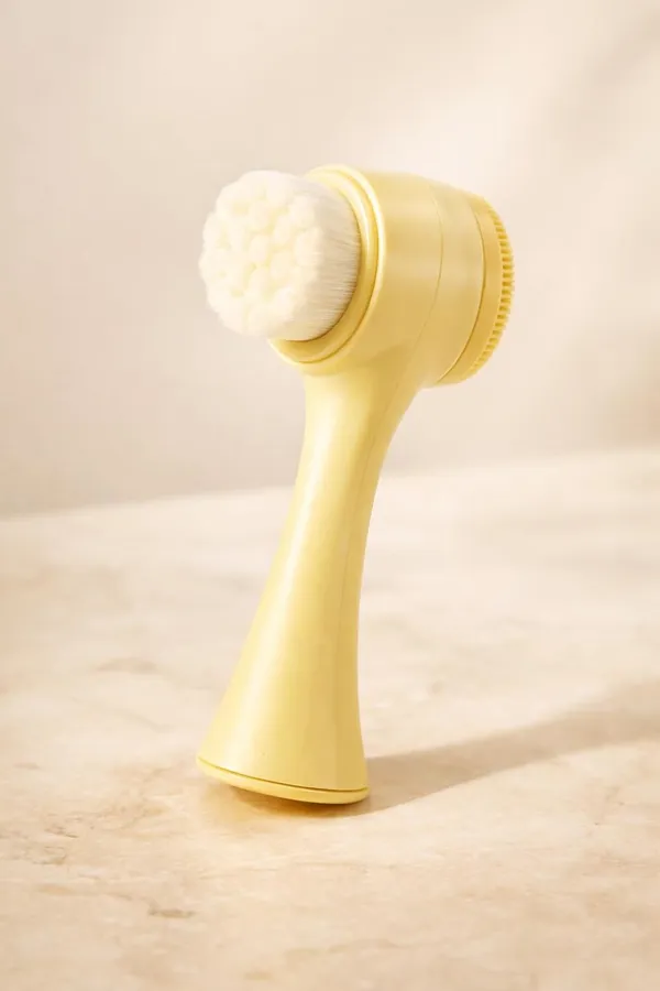 Facial_Cleansing_Brush_With_Silicone_Pad